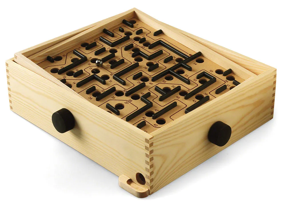 Labyrinth Game