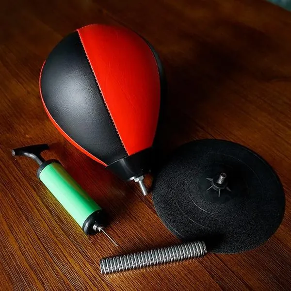 Punching-ball de bureau anti-stress!