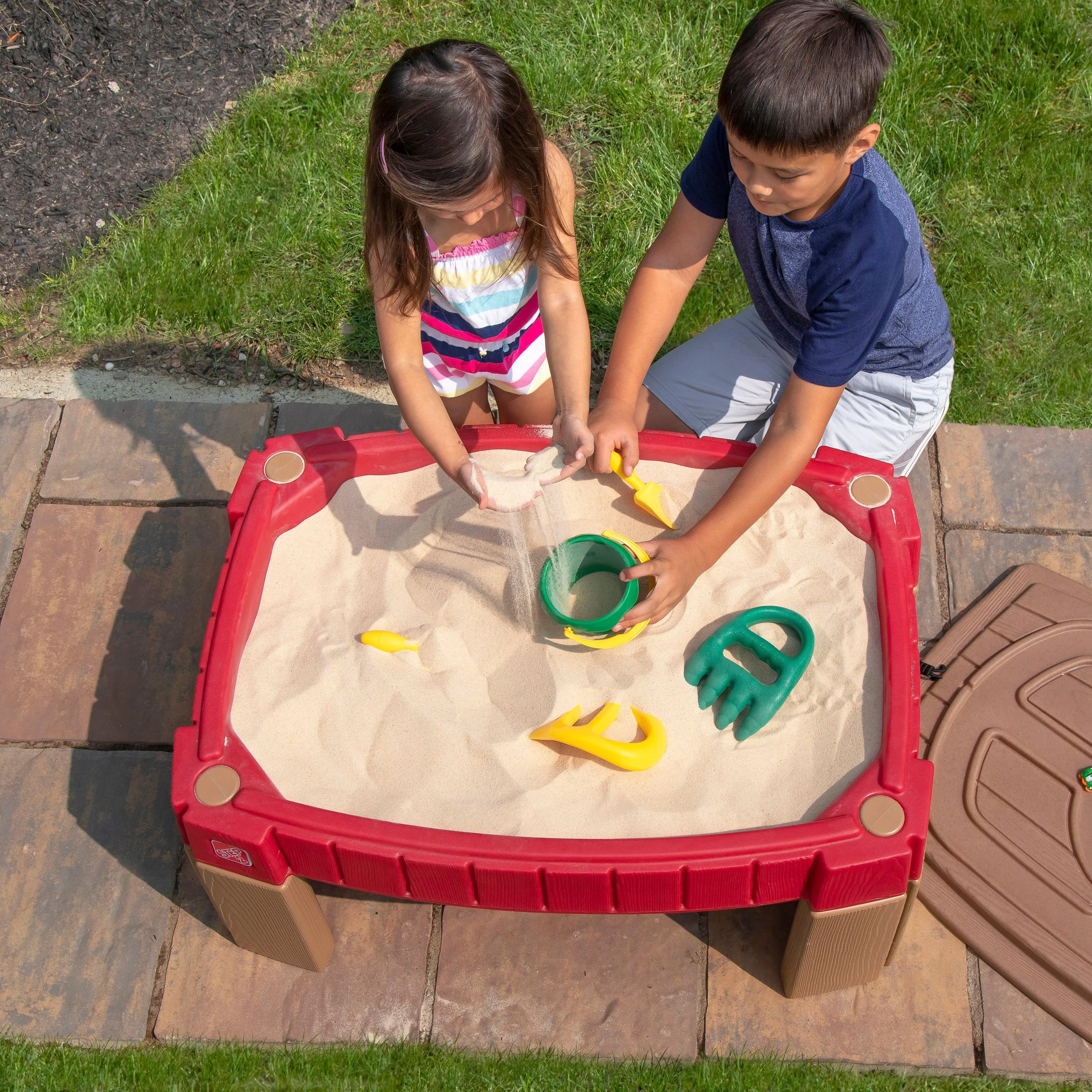 Step2 Naturally Playful Sand Table for Kids