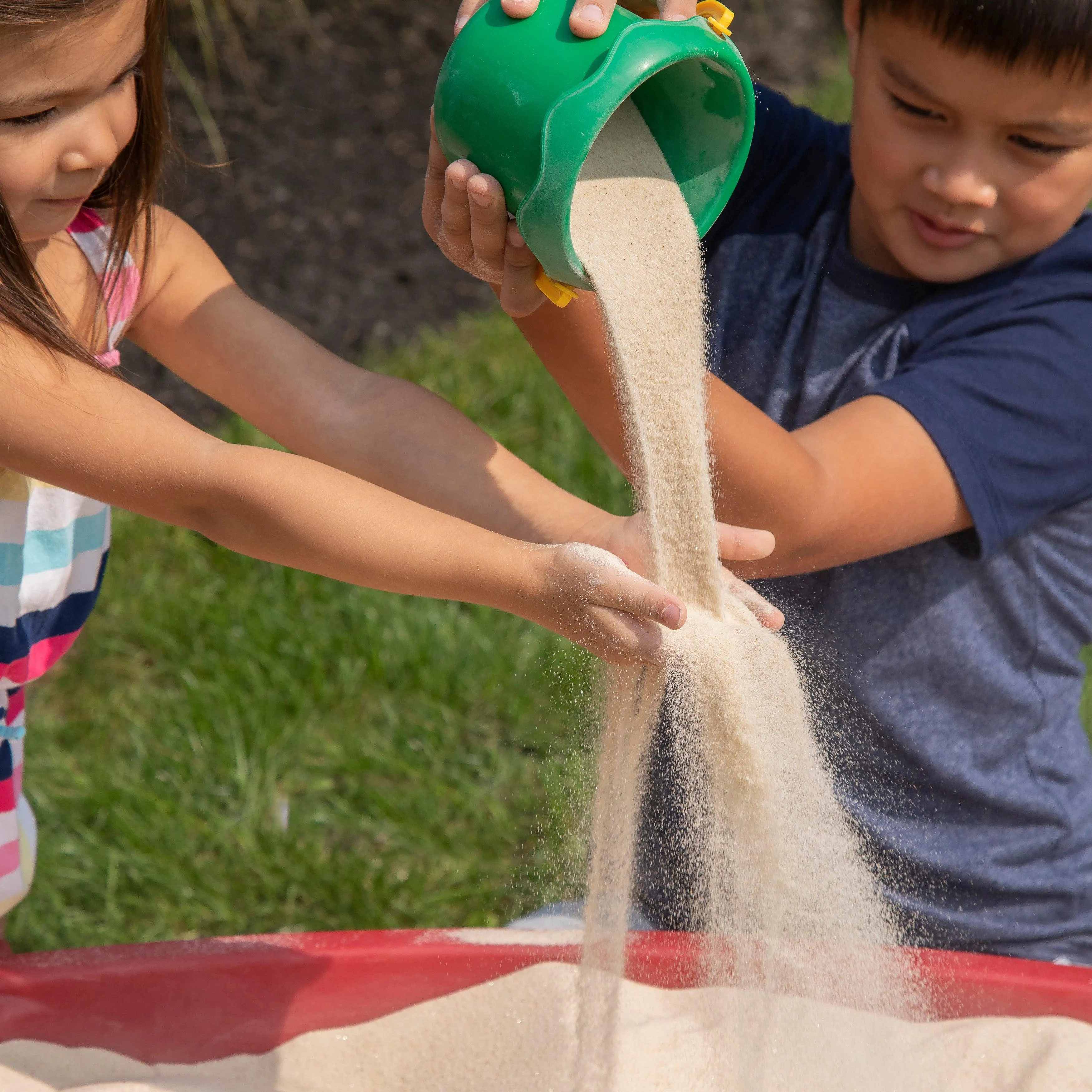 Step2 Naturally Playful Sand Table for Kids